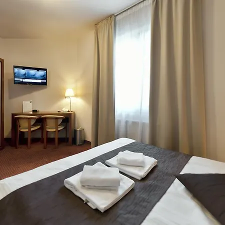 Otel Esperanto 3*