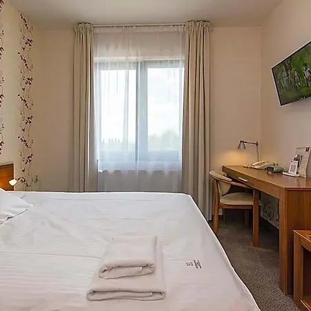 Esperanto 3* Świdnica
